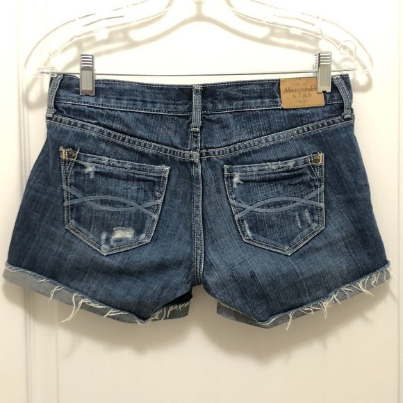 Abercrombie & Fitch Denim Shorts - Size 0 - Picture 2 of 8
